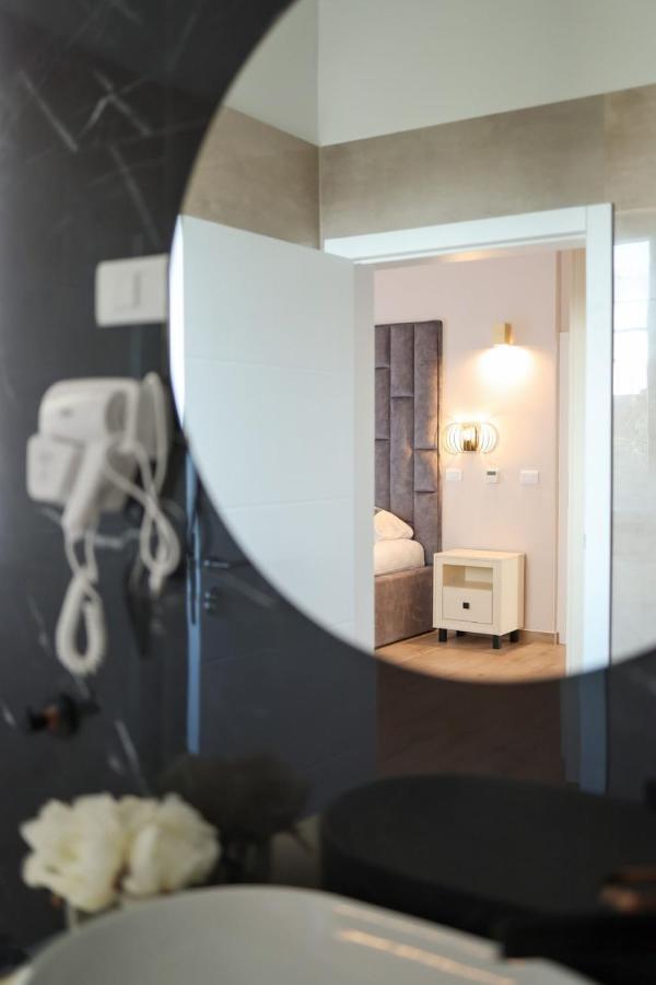 Castello Exclusive Rooms With Breakfast - By Ta Leut Agency 普利拉卡 外观 照片
