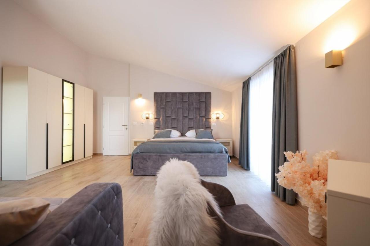 Castello Exclusive Rooms With Breakfast - By Ta Leut Agency 普利拉卡 外观 照片